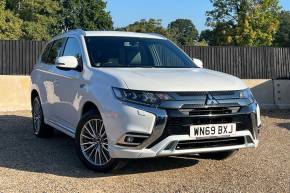 MITSUBISHI OUTLANDER at Mitsubishi UVL Selby