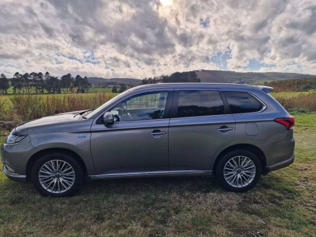 2019 Mitsubishi Outlander 2.4h TwinMotor 13.8kWh 5hs SUV 5dr Petrol Plug-in Hybrid CVT 4WD Euro 6 (s/s) (209 ps)