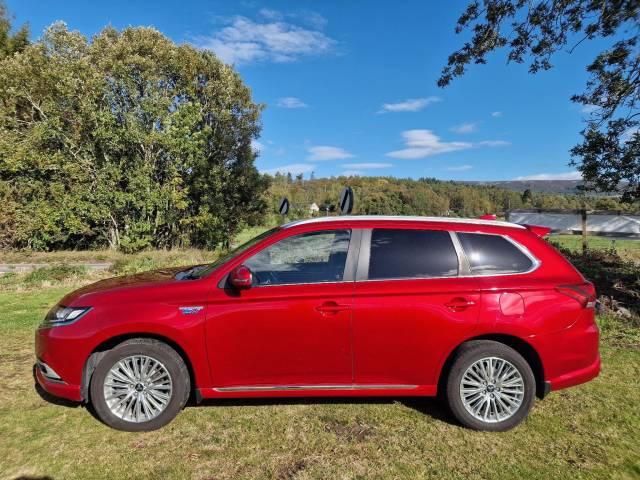 2019 Mitsubishi Outlander 2.4h TwinMotor 13.8kWh Exceed Safety CVT 4WD Euro 6 (s/s) 5dr