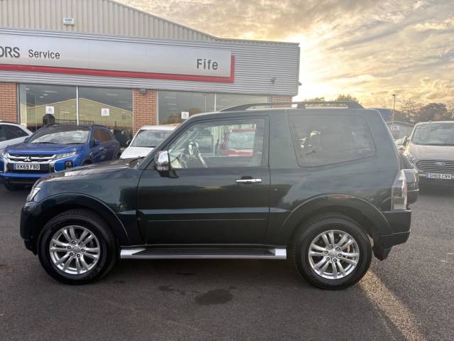 2017 Mitsubishi Shogun 3.2 DI-DC Warrior Auto 4WD Euro 6 3dr SWB