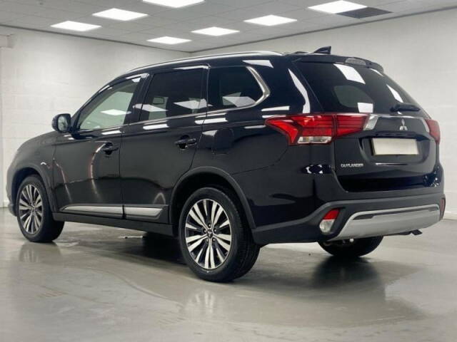 2020 Mitsubishi Outlander 2.0 MIVEC Exceed SUV 5dr Petrol CVT 4WD Euro 6 (s/s) (150 ps)