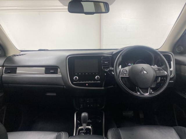 2020 Mitsubishi Outlander 2.0 MIVEC Exceed SUV 5dr Petrol CVT 4WD Euro 6 (s/s) (150 ps)
