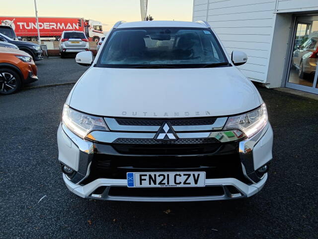 2021 Mitsubishi Outlander 2.4h TwinMotor 13.8kWh Dynamic CVT 4WD Euro 6 (s/s) 5dr