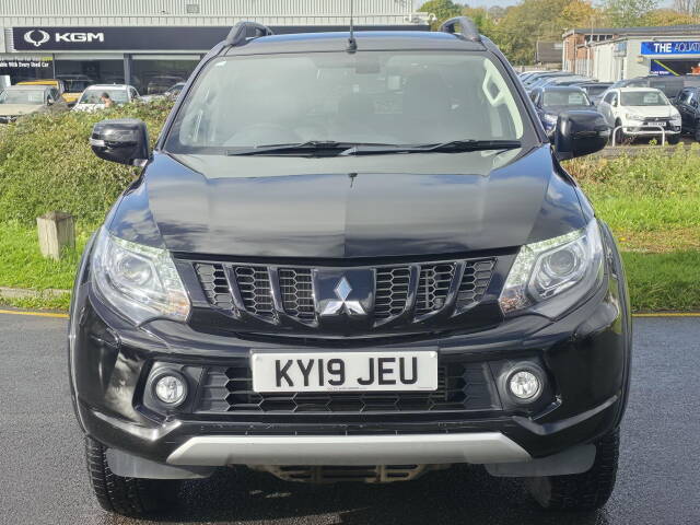 2019 Mitsubishi L200 2.4 Double Cab DI-D 181 Barbarian Black 4WD Auto