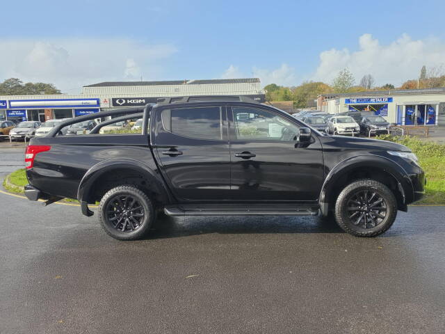 2019 Mitsubishi L200 2.4 Double Cab DI-D 181 Barbarian Black 4WD Auto