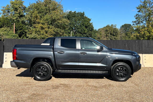 2026 Mitsubishi L200 2.4 Bi-Turbo D Titan Double Cab Pick Up 4WD Auto
