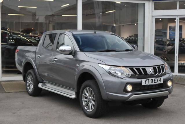 Mitsubishi L200 2.4 Double Cab DI-D 178 Titan 4WD Pick Up Diesel Grey