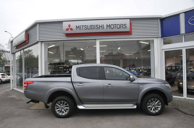 2019 Mitsubishi L200 2.4 Double Cab DI-D 178 Titan 4WD
